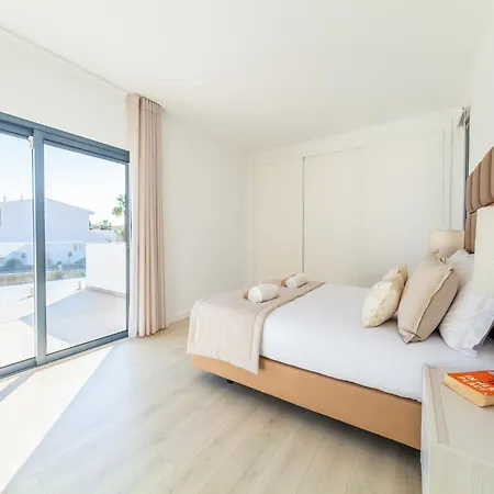 Villa Villa In Albufeira Near Sea Beach Albufeira